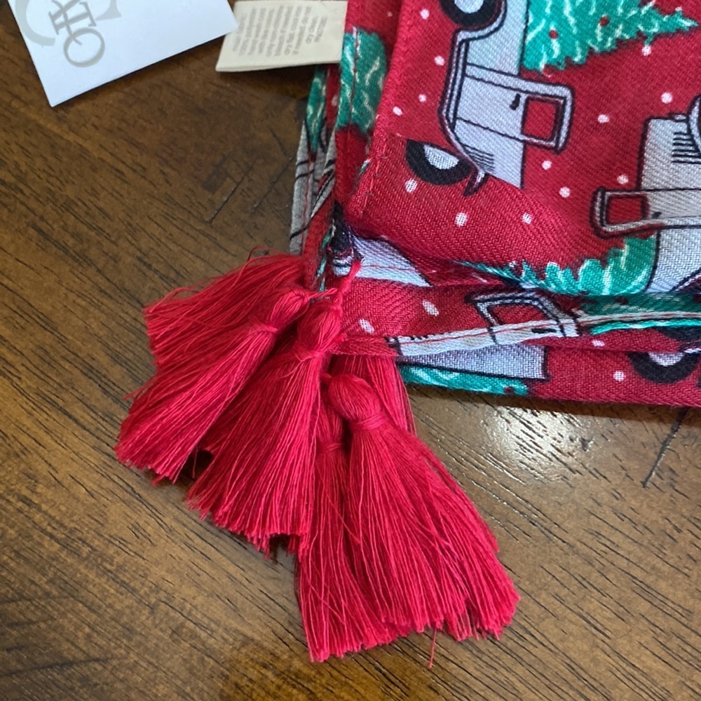 Cato Scarf - Picture 7 of 9